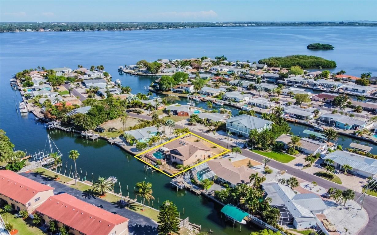 10204 Sandpiper Rd., Bradenton, FL 34209