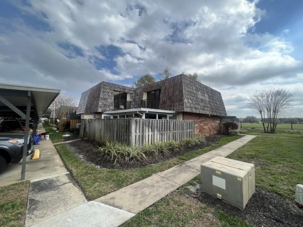 2947 Poplar Ave., Leesburg, FL 34748