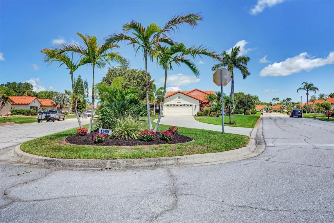 4989 Clubview Ct., Bradenton, FL 34203