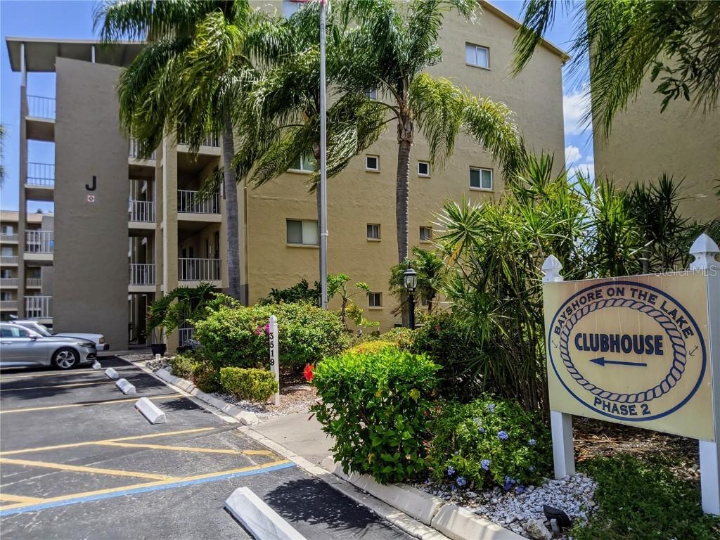3549 Lake Bayshore Dr. #J-115, Bradenton, FL 34205