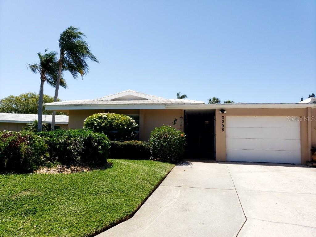 3298 Dartmouth Ln. #903, Sarasota, FL 34239