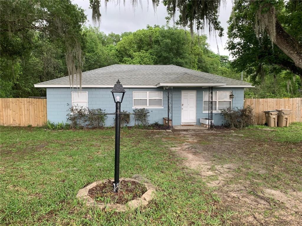 300 N Lake Ave., Leesburg, FL 34748