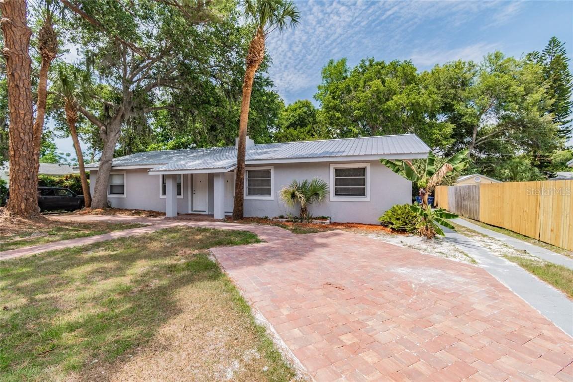 2111 Palm Ter., Sarasota, FL 34231