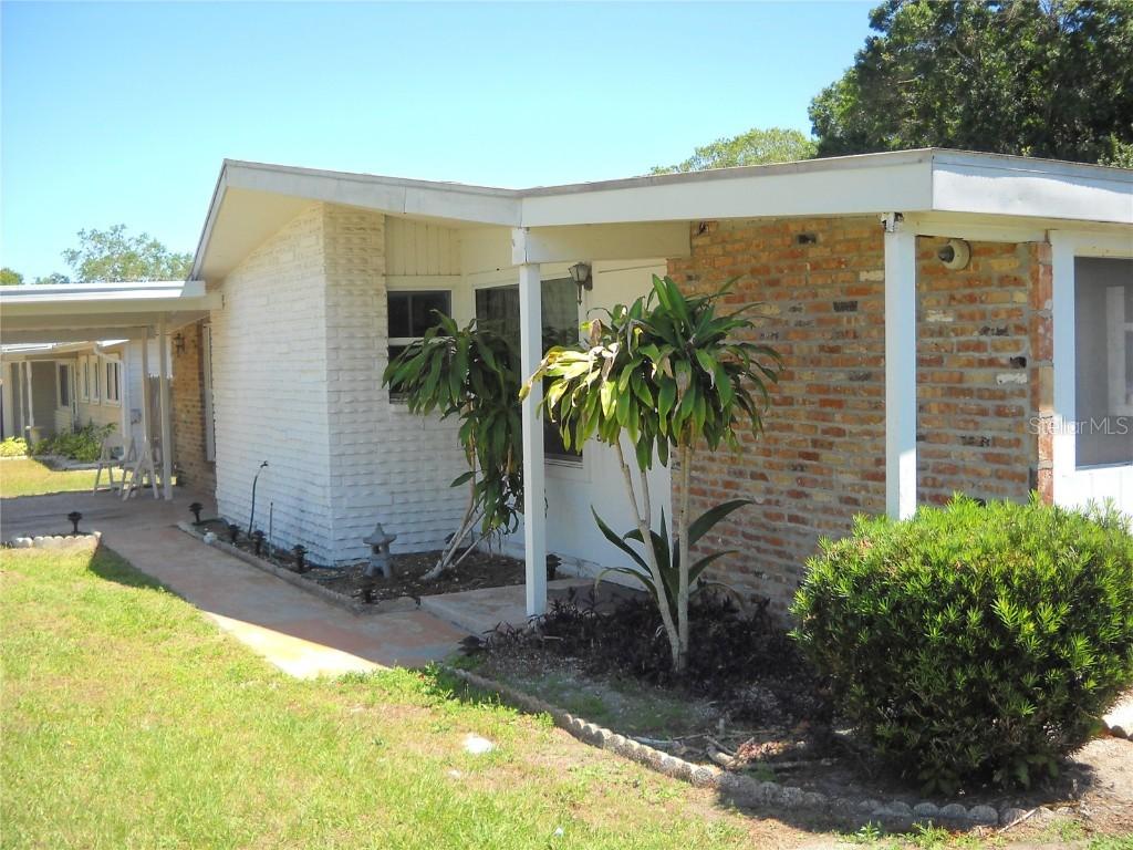3040 Hatton St., Sarasota, FL 34237