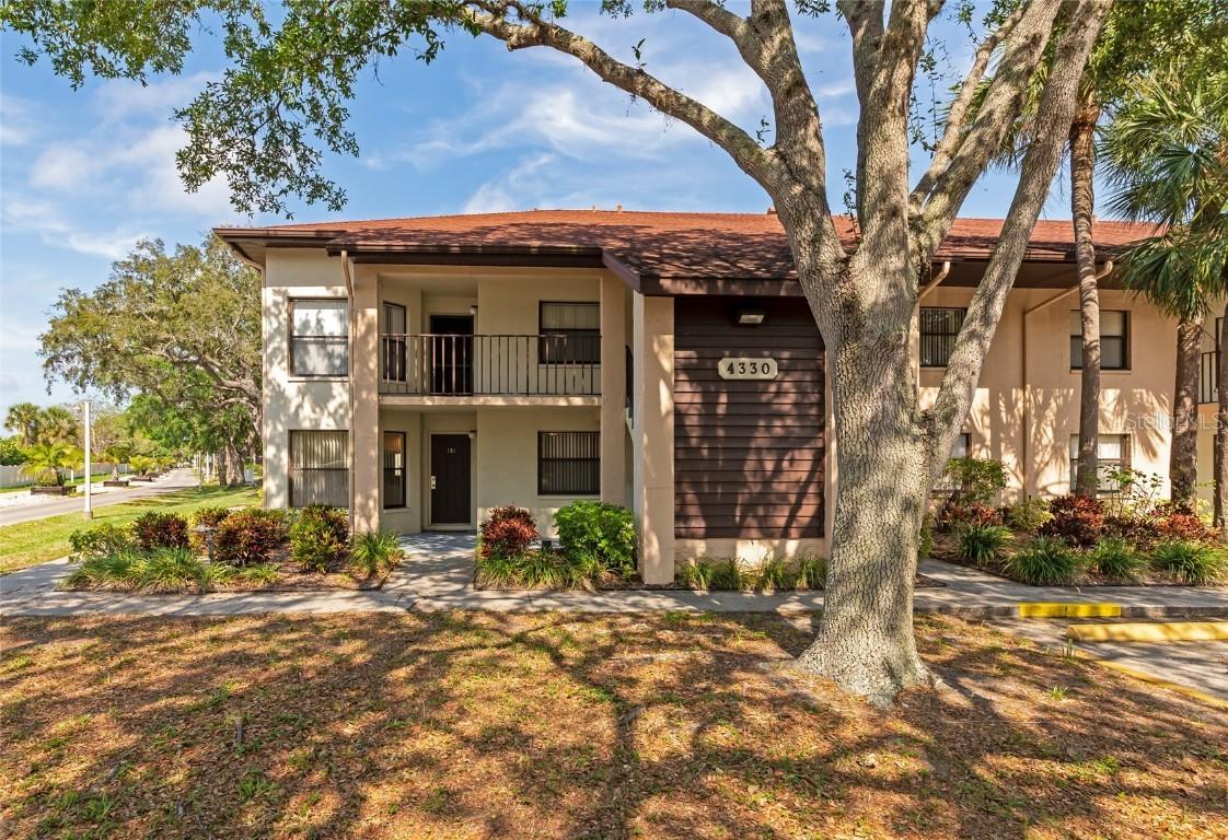 4330 47th Ave. #101, Bradenton, FL 34210
