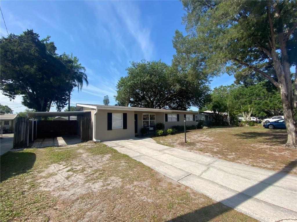 3128 Wood St., Sarasota, FL 34237
