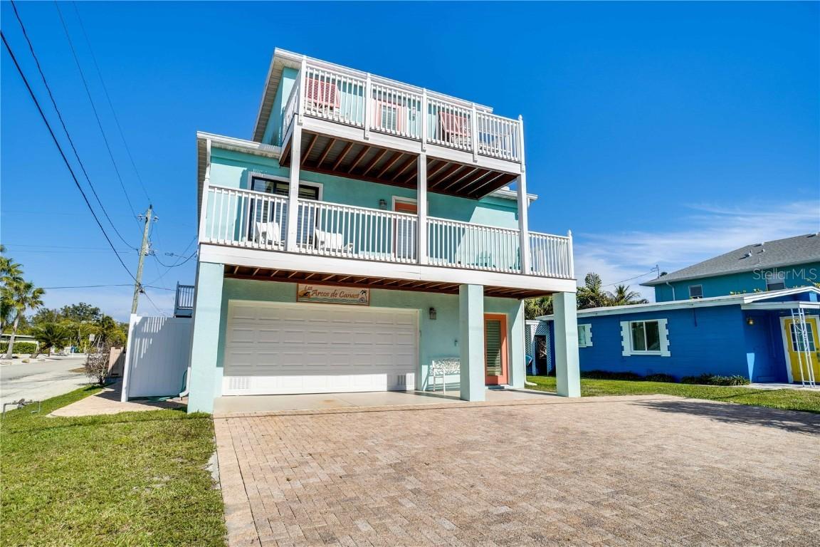 2719 Gulf Dr., Holmes Beach, FL 34217
