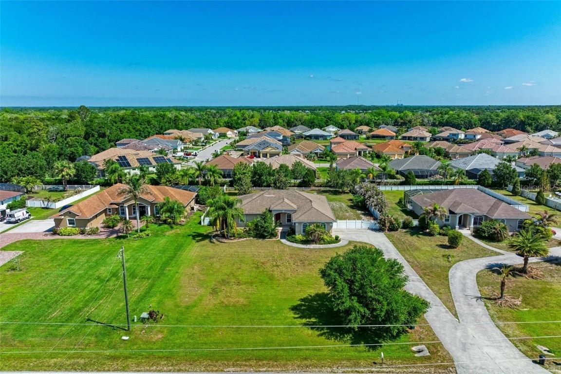 16319 Upper Manatee River Rd., Bradenton, FL 34212