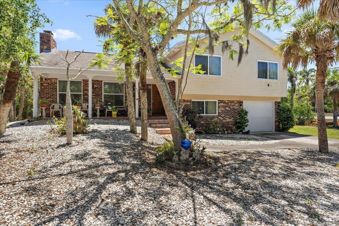 4050 Bay Oaks Cir., Englewood, FL 34223