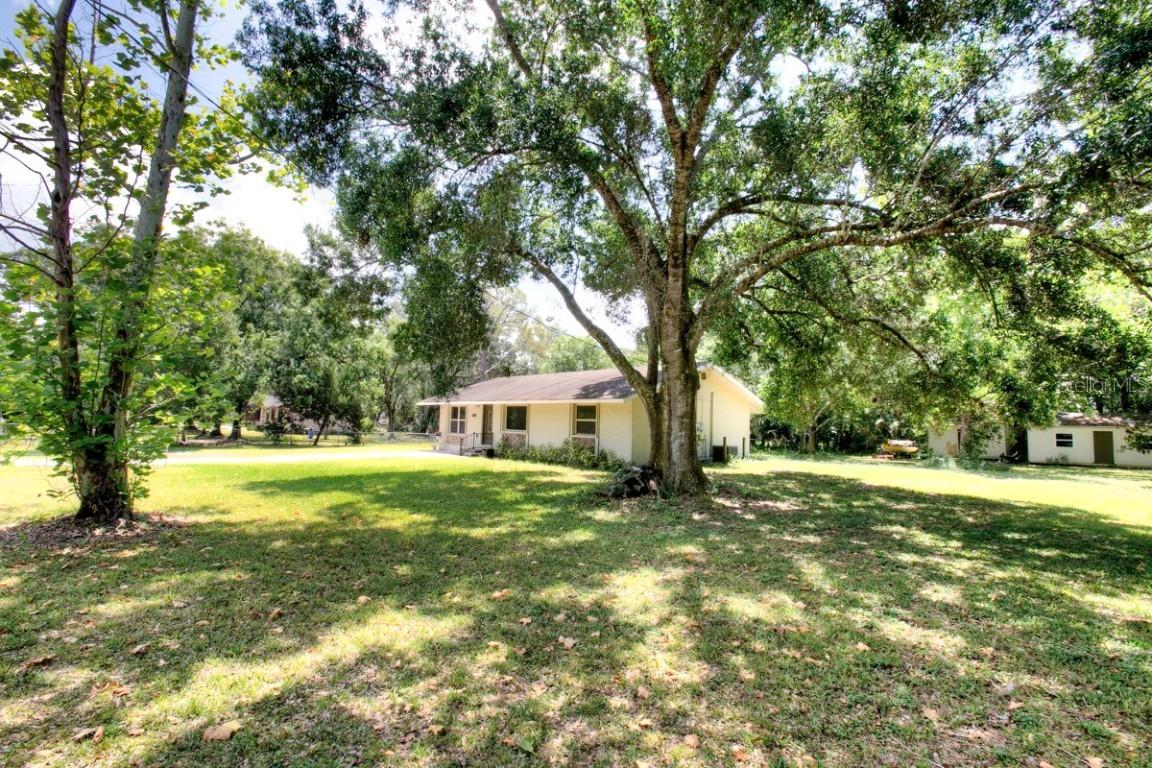 5111 39th Ave., Bradenton, FL 34208