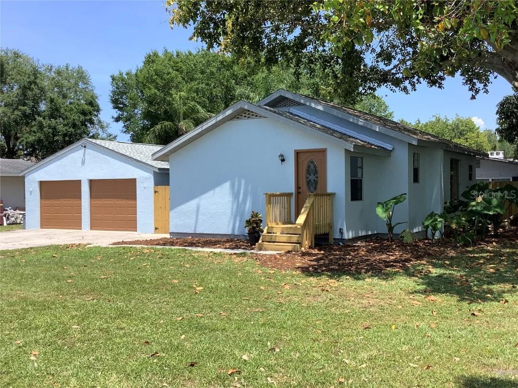 2202 10th St., Palmetto, FL 34221