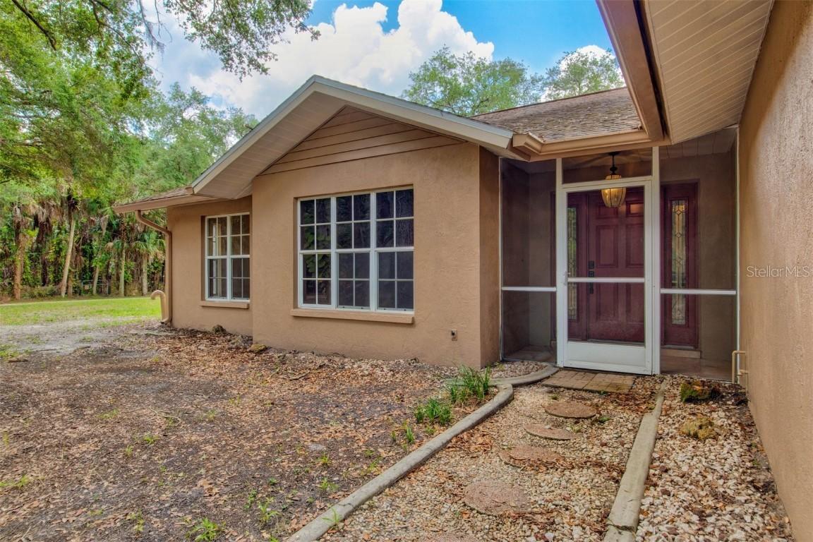 5611 Tropicaire Blvd., North Port, FL 34291