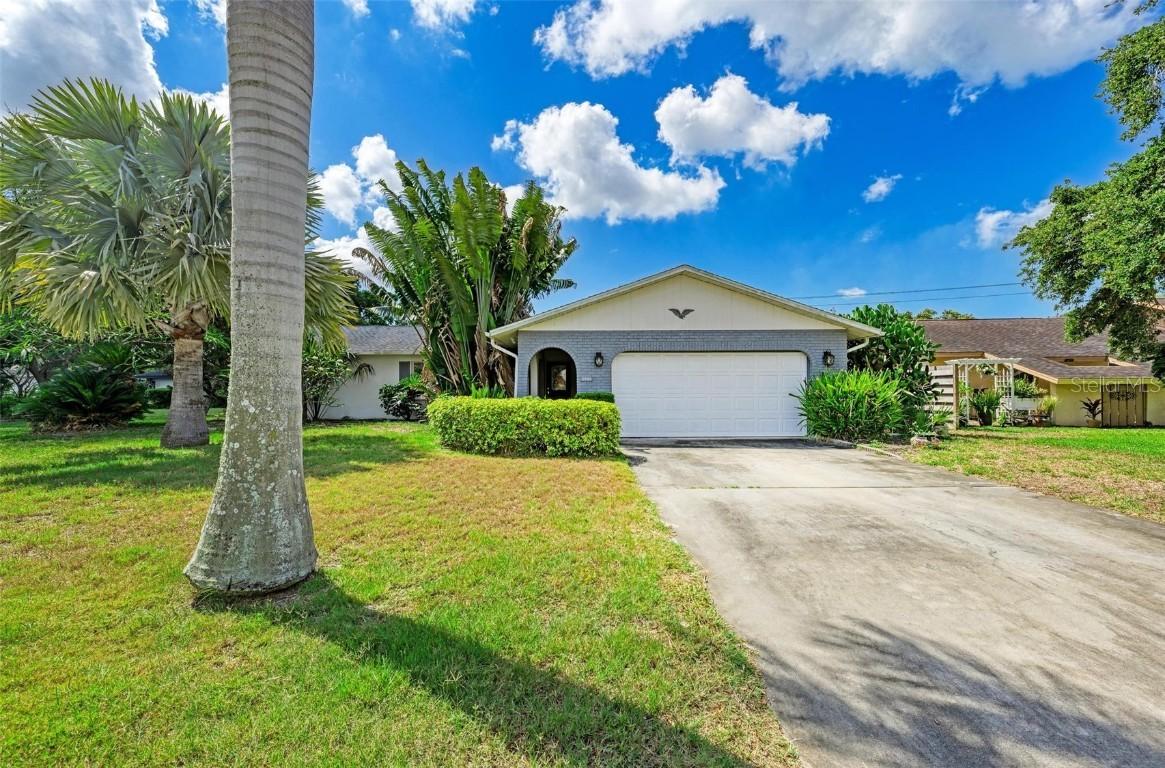 6503 29th Ave., Bradenton, FL 34209