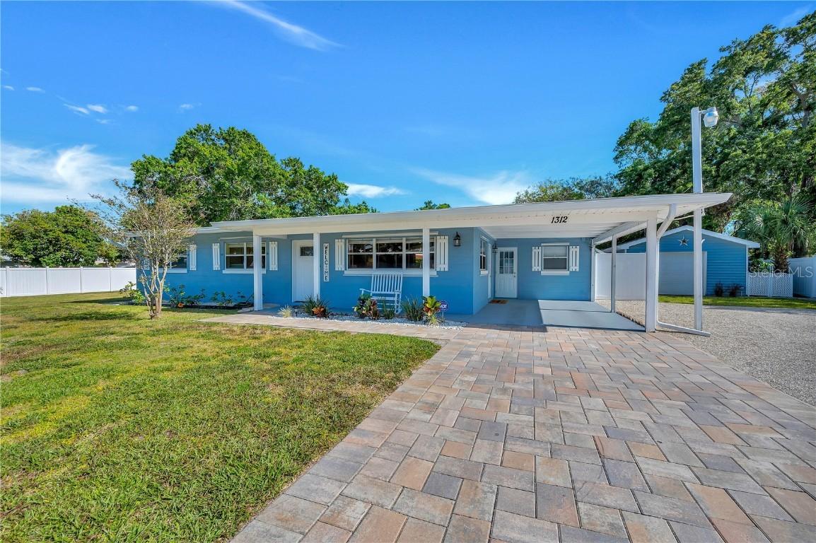 1312 66th St., Bradenton, FL 34209