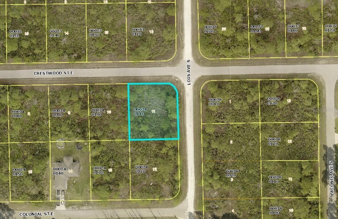 1126 Crestwood St., Lehigh Acres, FL 33974