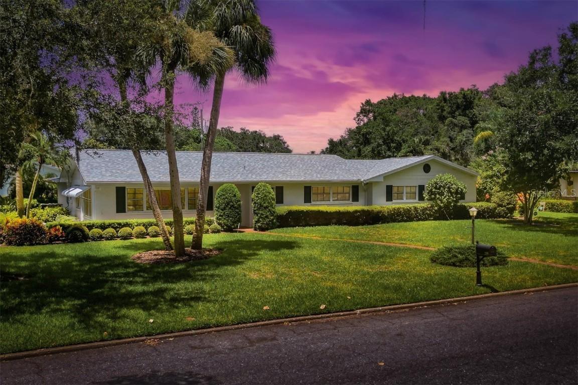 2106 5th St., Palmetto, FL 34221