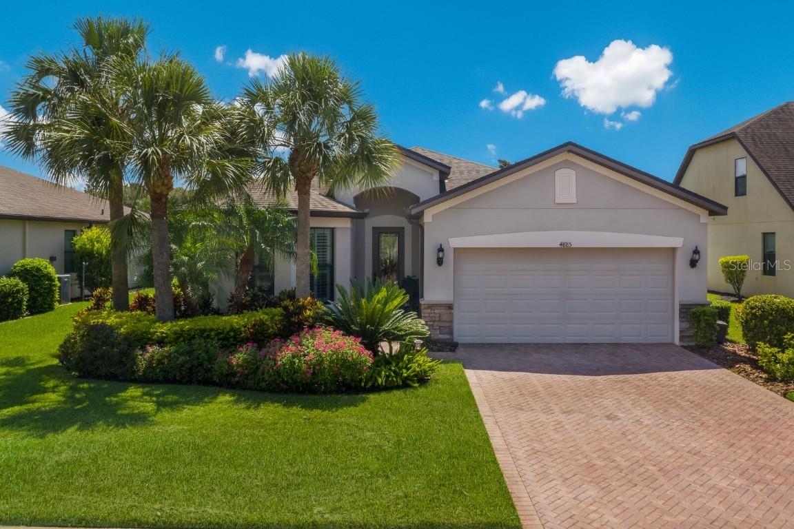 4885 69th St., Bradenton, FL 34203