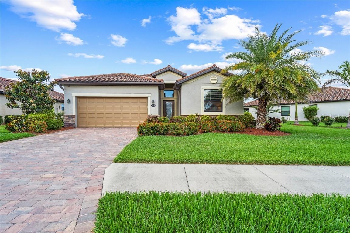 6521 Willowshire Way, Bradenton, FL 34212