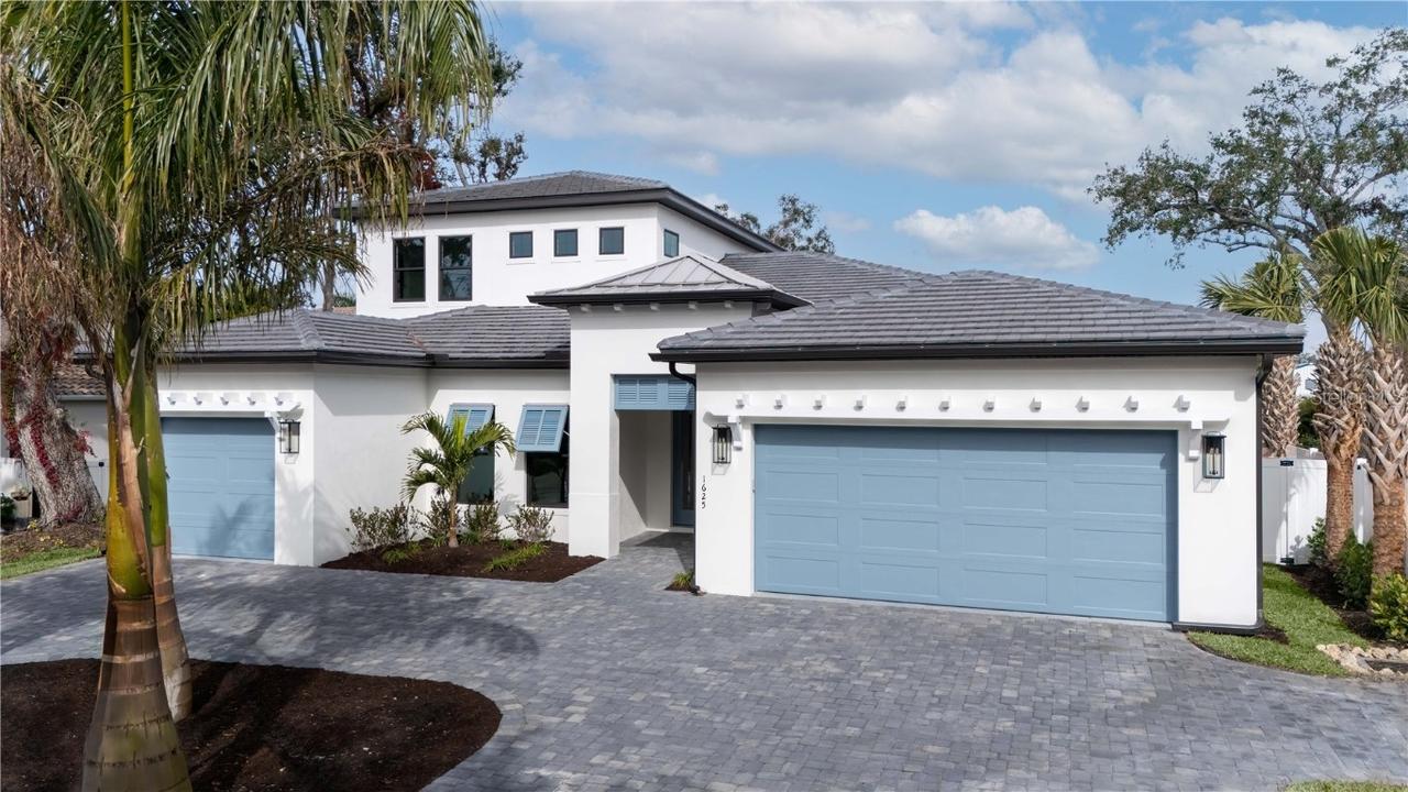 1625 Hansen St., Sarasota, FL 34231