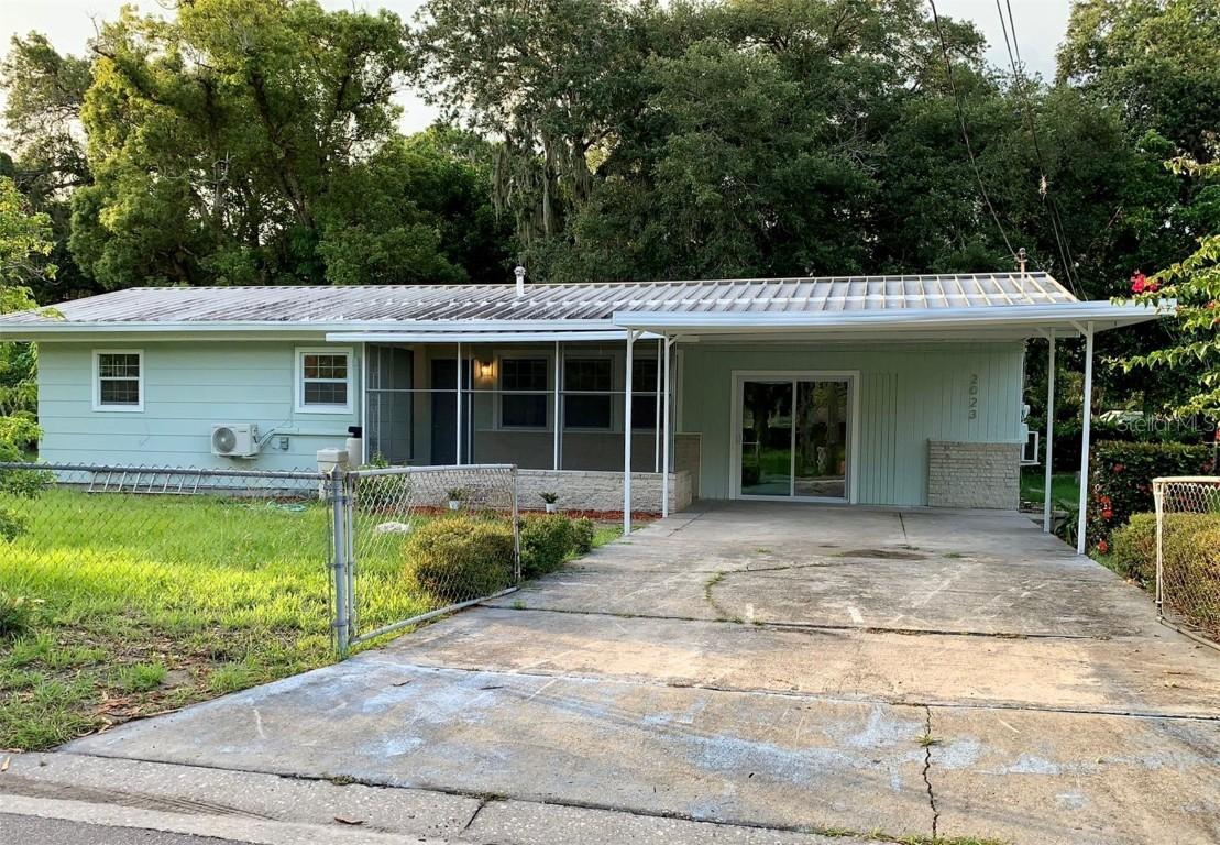 2023 7th Ave., Bradenton, FL 34208