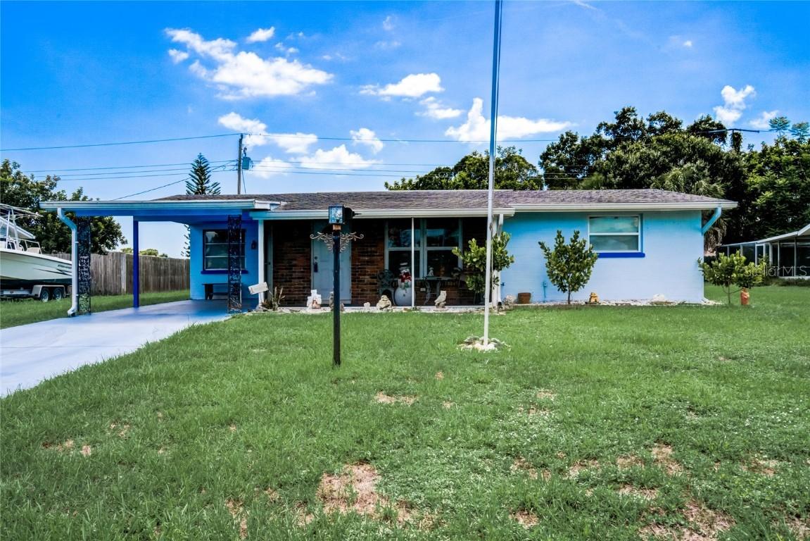 153 Sandhurst Dr., Venice, FL 34293