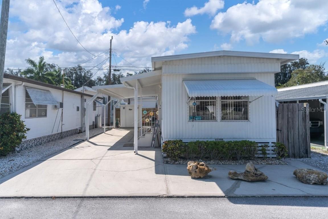 3621 116th St., Bradenton, FL 34210
