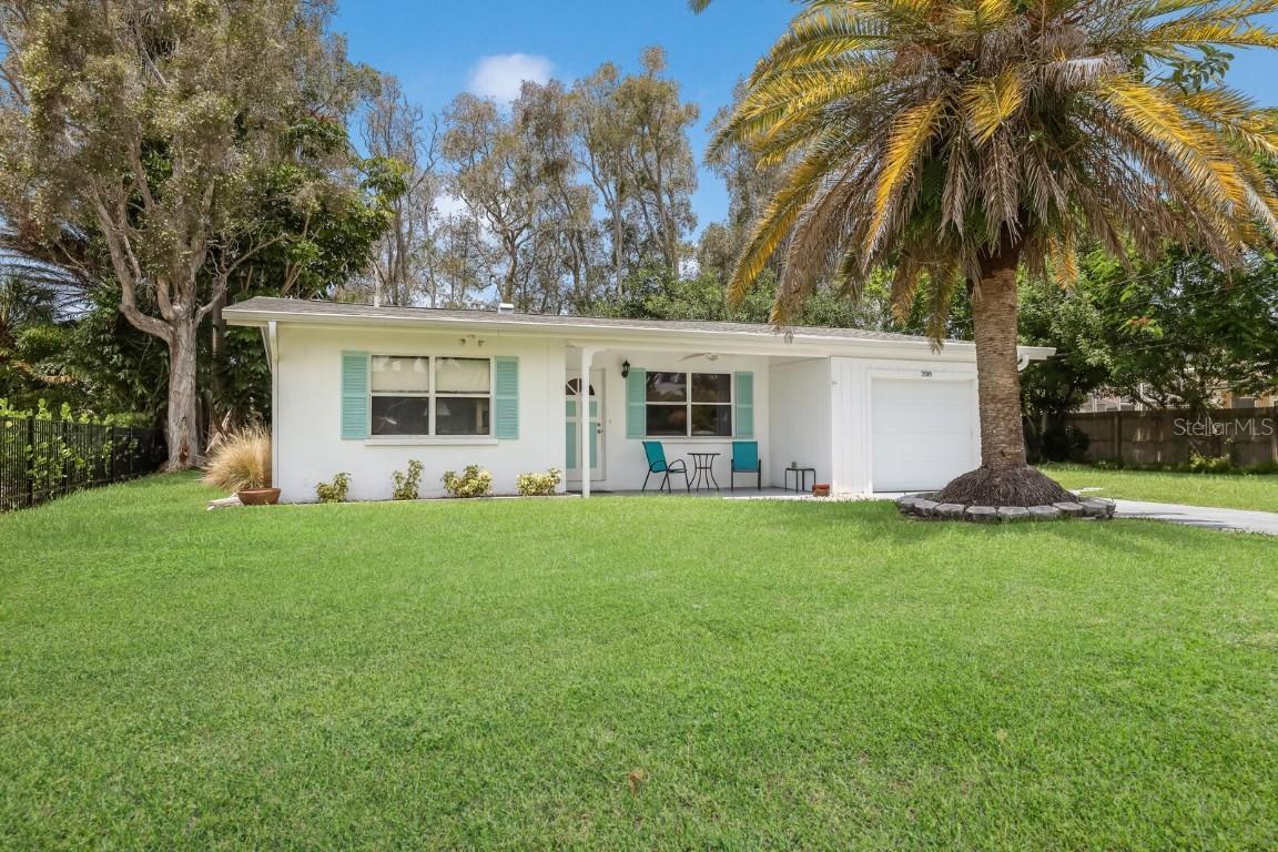 208 84th St., Holmes Beach, FL 34217