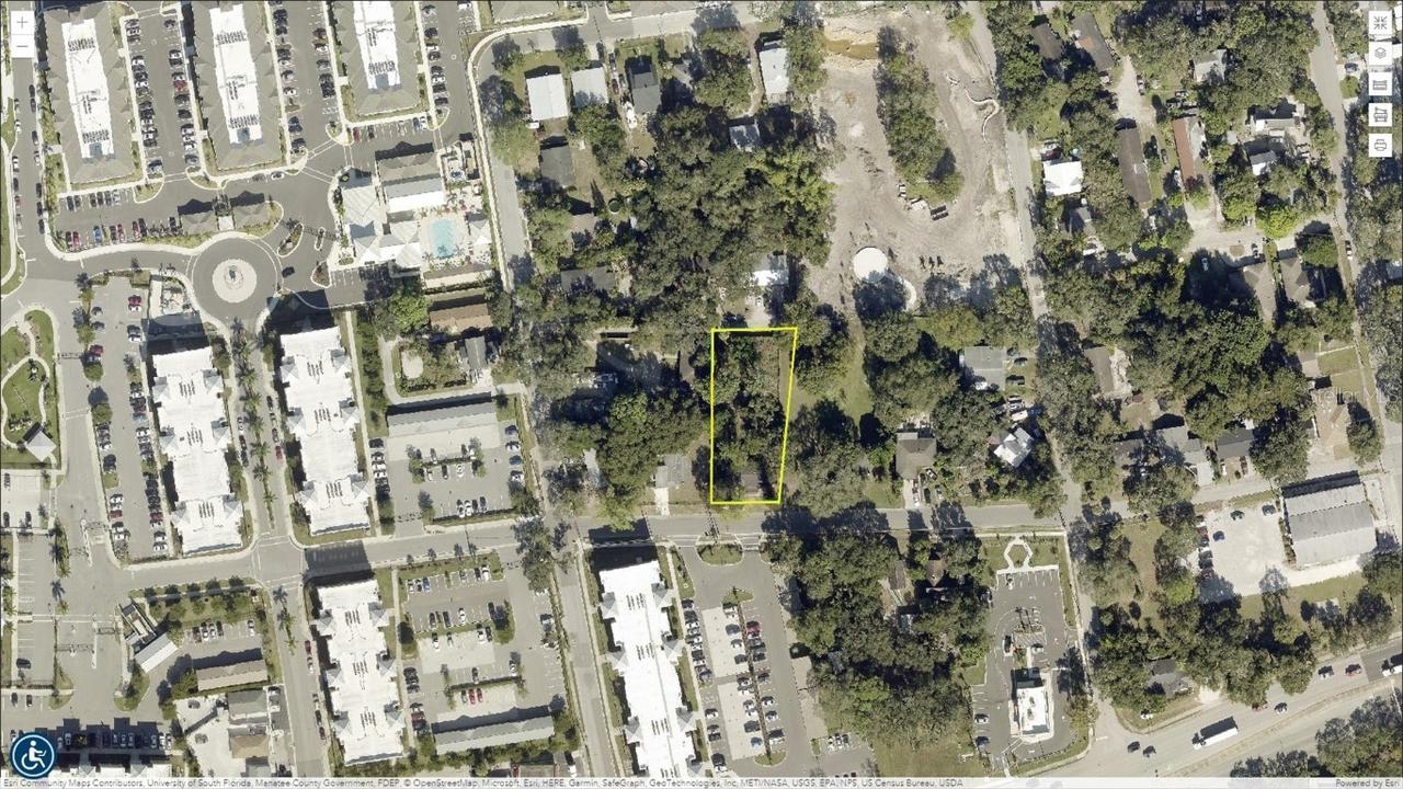 1221 4th Ave., Bradenton, FL 34208