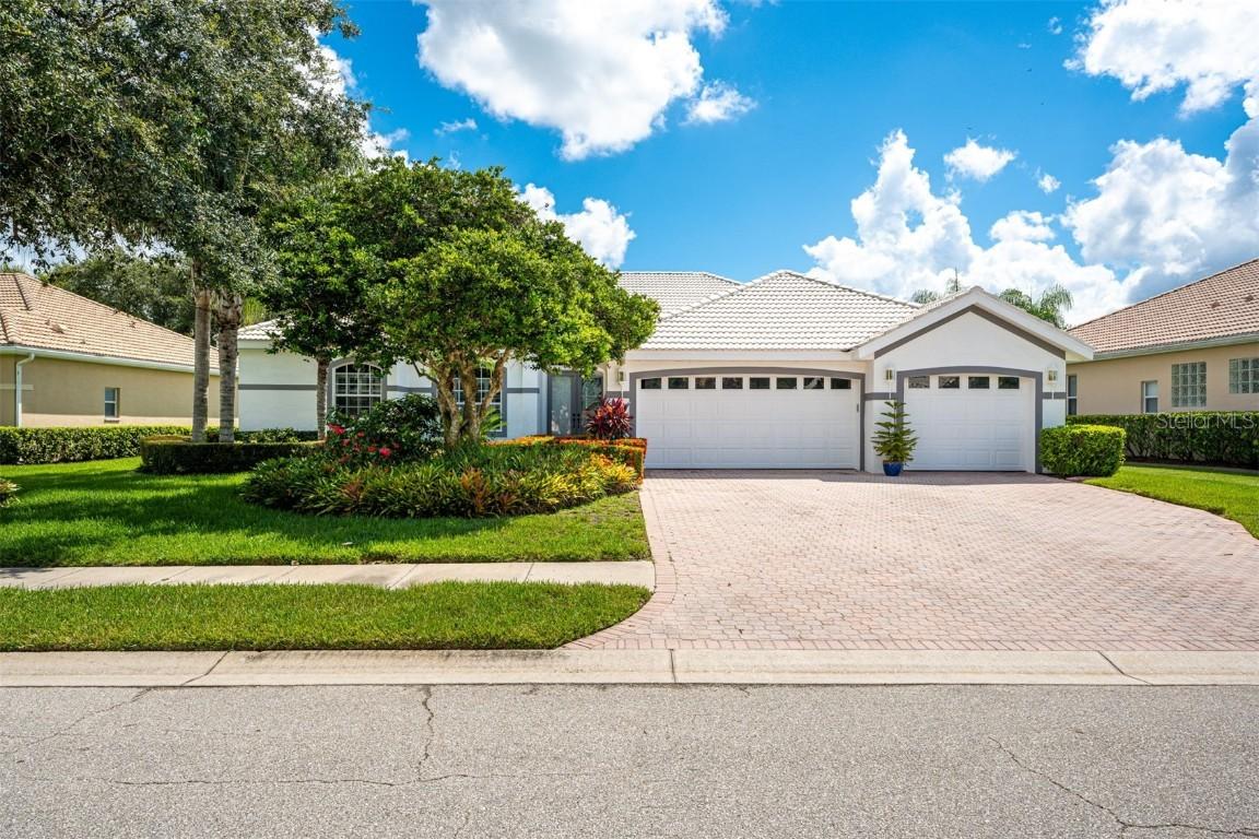 6751 Coyote Ridge Ct., University Park, FL 34201