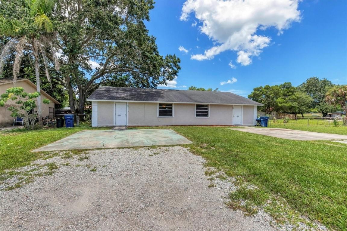 3917 and 3919 3rd Avenue Dr., Palmetto, FL 34221