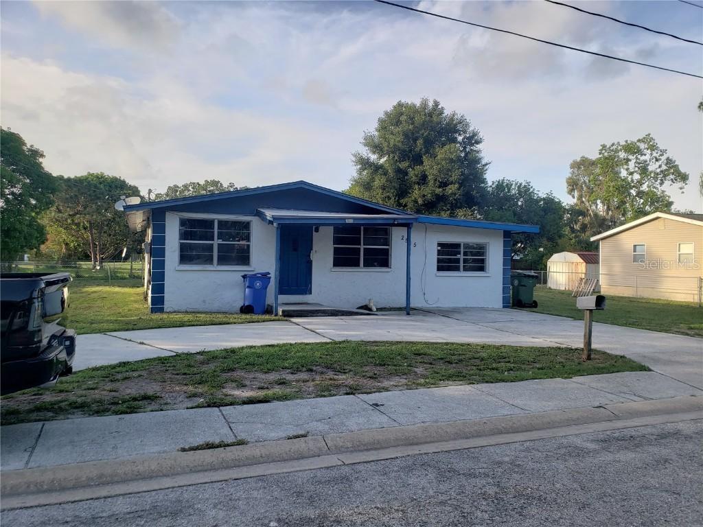 2515 8th Ave., Bradenton, FL 34208