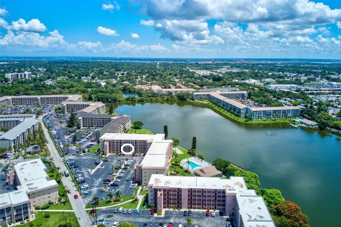 3879 Lake Bayshore Dr. #F-204, Bradenton, FL 34205