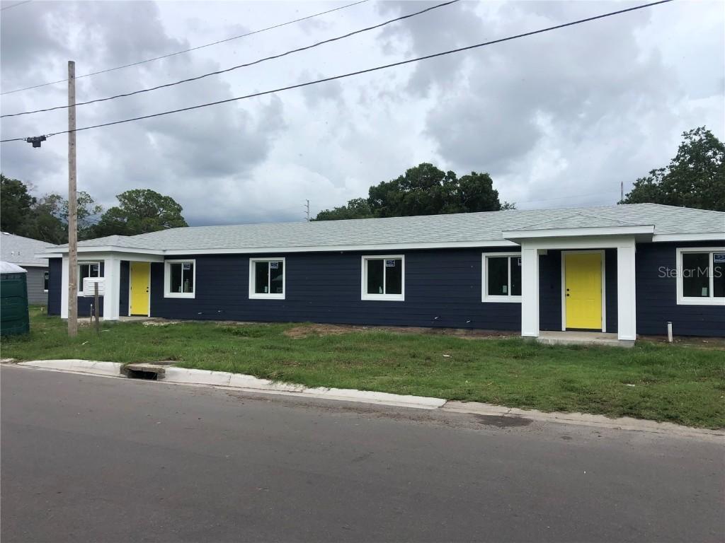 1102 8th Ave., Bradenton, FL 34208