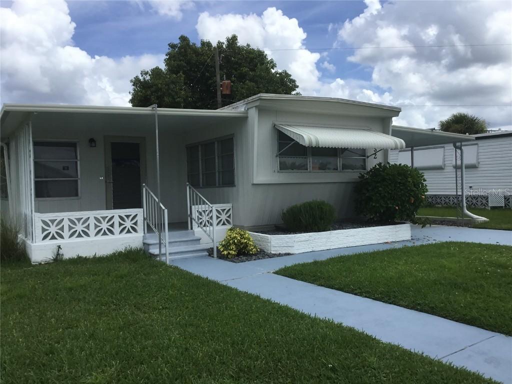 552 Blackburn Blvd., North Port, FL 34287