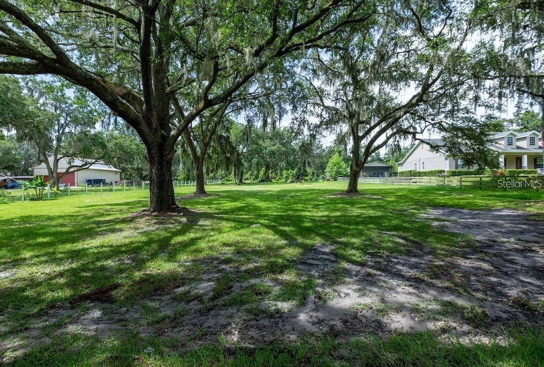 3617 Overstreet Ln., Valrico, FL 33594
