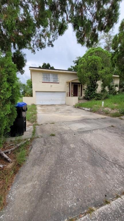 1733 Hickorywood Ln., Orlando, FL 32818