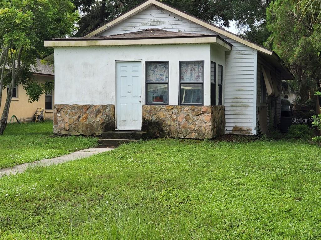 1709 11th St., Palmetto, FL 34221