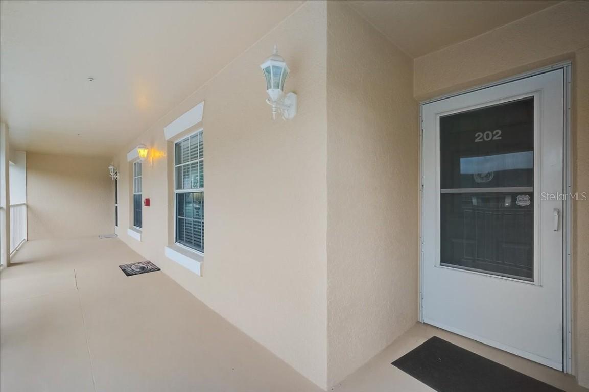 4210 Caddie Dr. #202, Bradenton, FL 34203