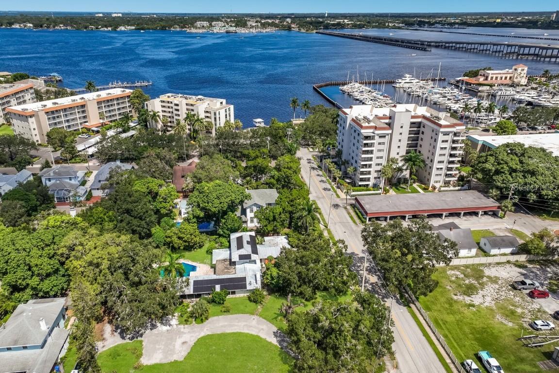 204 15th St., Bradenton, FL 34205