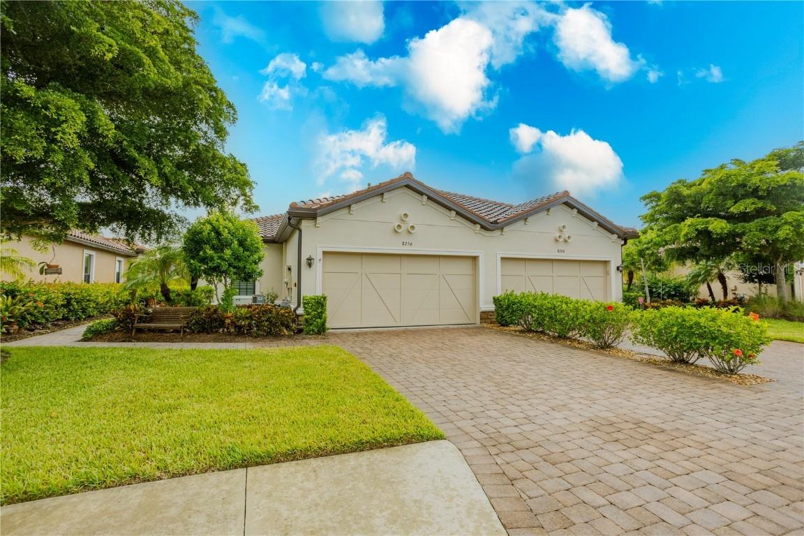 8256 Varenna Dr., Sarasota, FL 34231