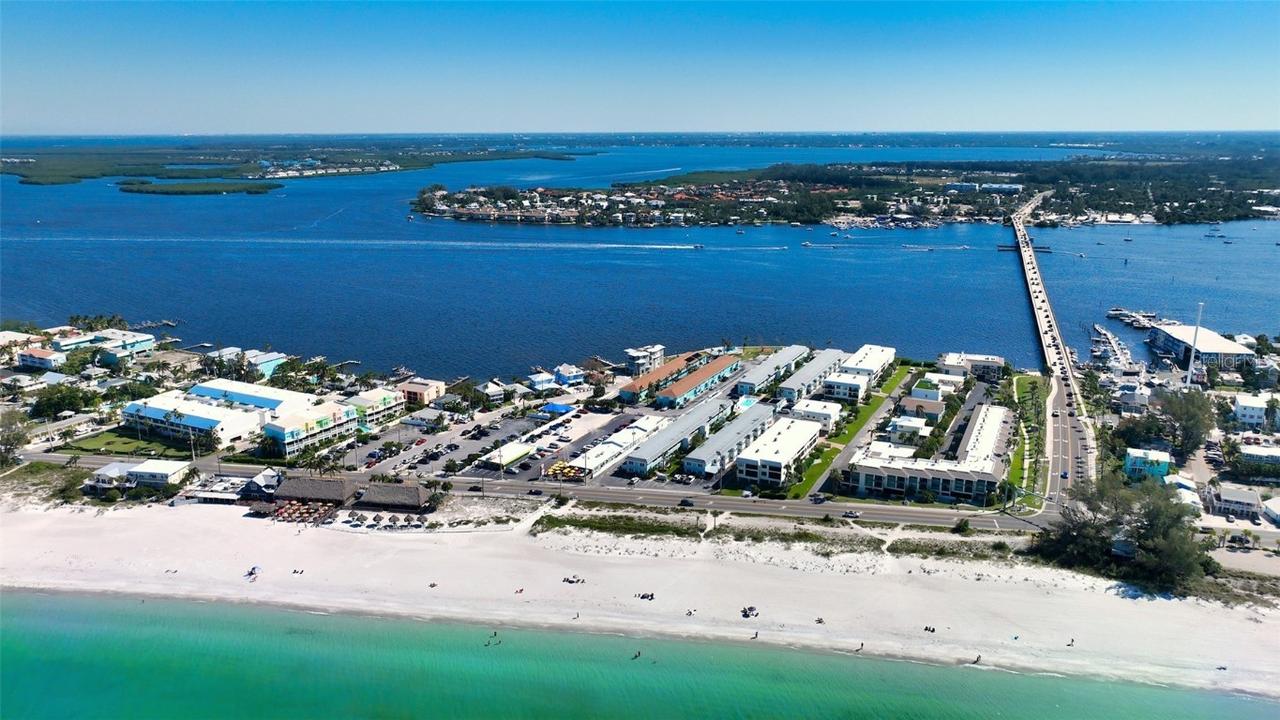 117 7th St. #5, Bradenton Beach, FL 34217