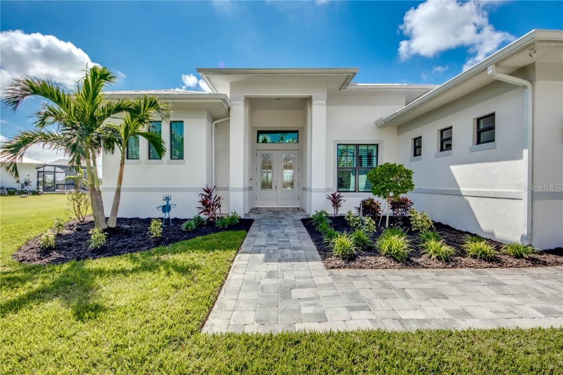 2437 Lake Kismet Ter., Cape Coral, FL 33993