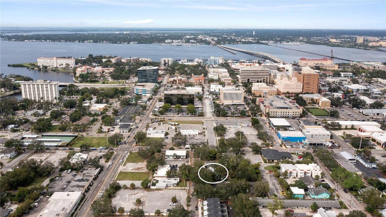 923 13th St., Bradenton, FL 34205