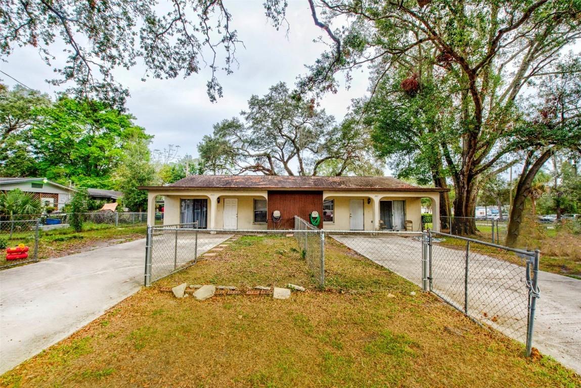 1915-1917 27th Avenue Dr., Bradenton, FL 34208