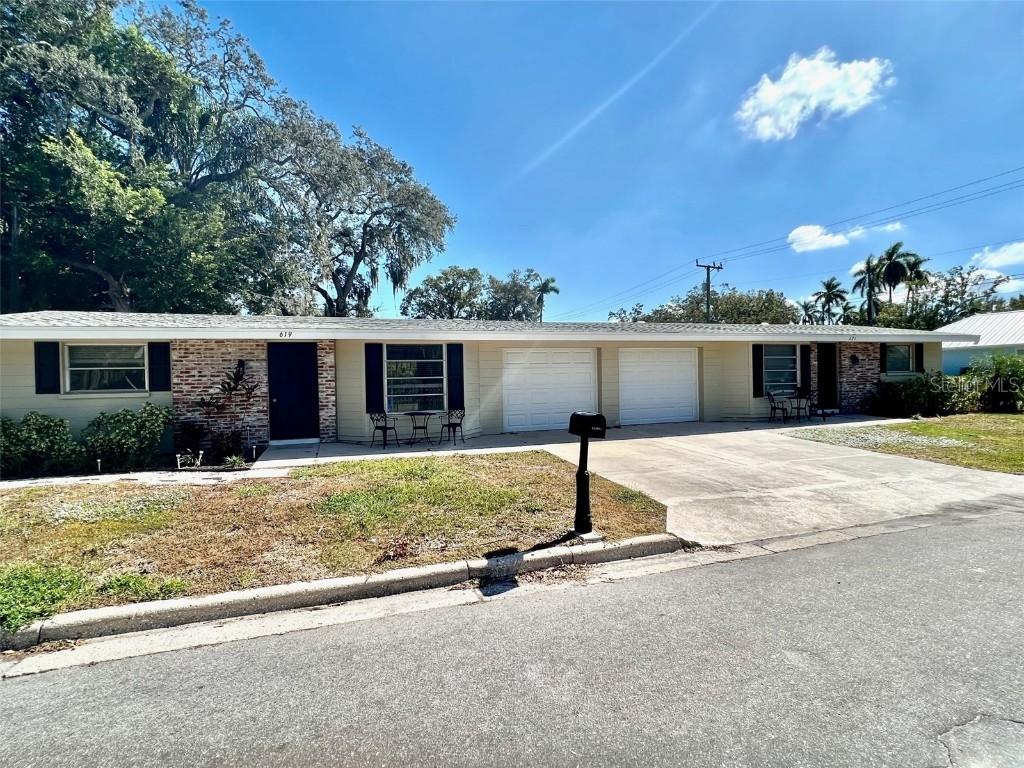 619 21st St., Bradenton, FL 34205