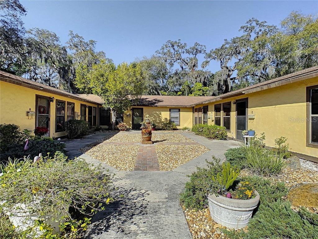 2006 7th Ave. #B, Bradenton, FL 34205