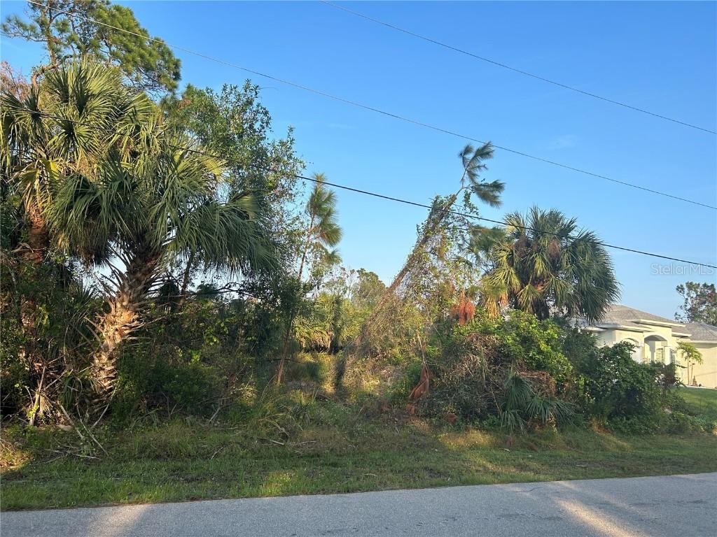 Sparkle Ln., North Port, FL 34286