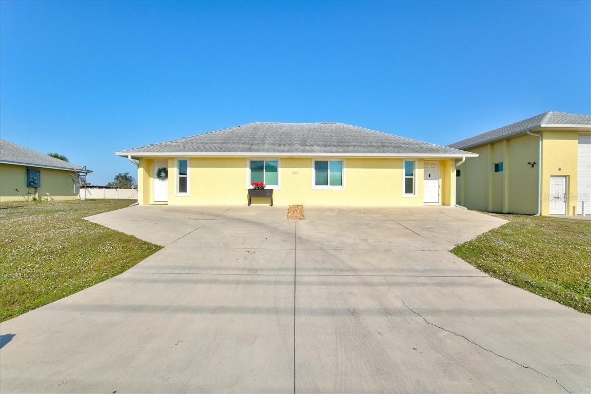 3837 Hialeah Rd. #A & B, Venice, FL 34293