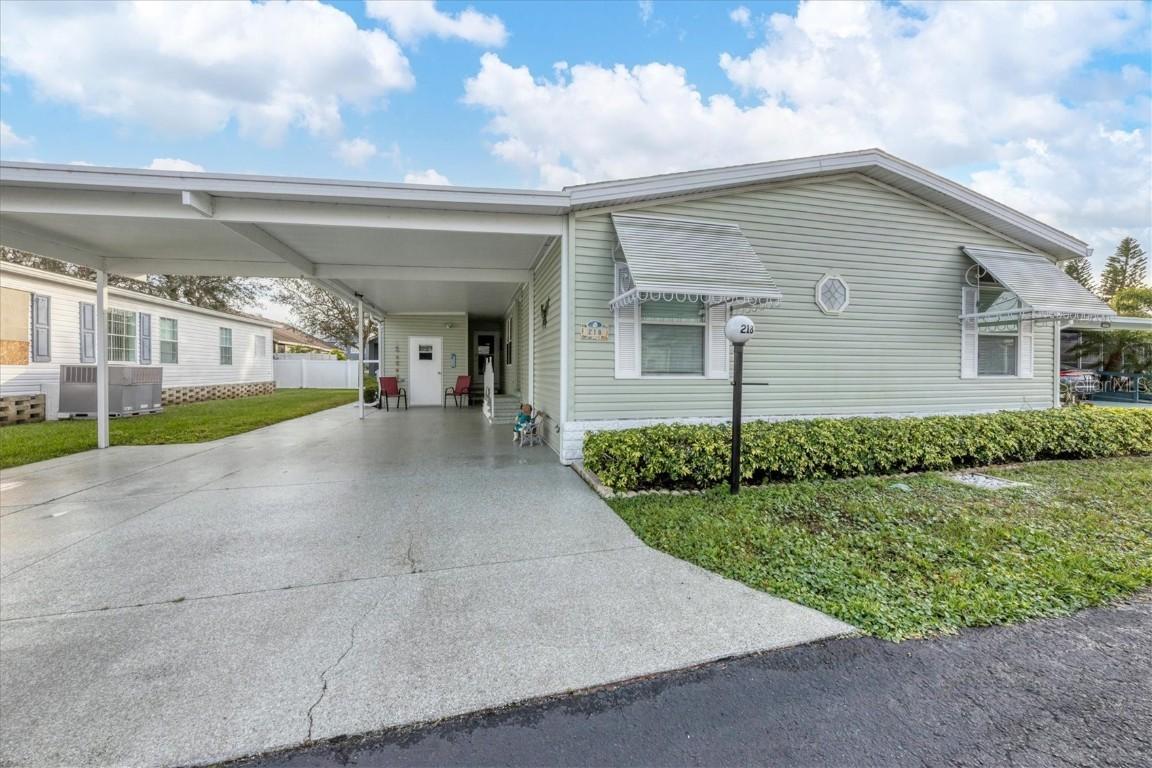 5707 45th St E #218, Bradenton, FL 34203