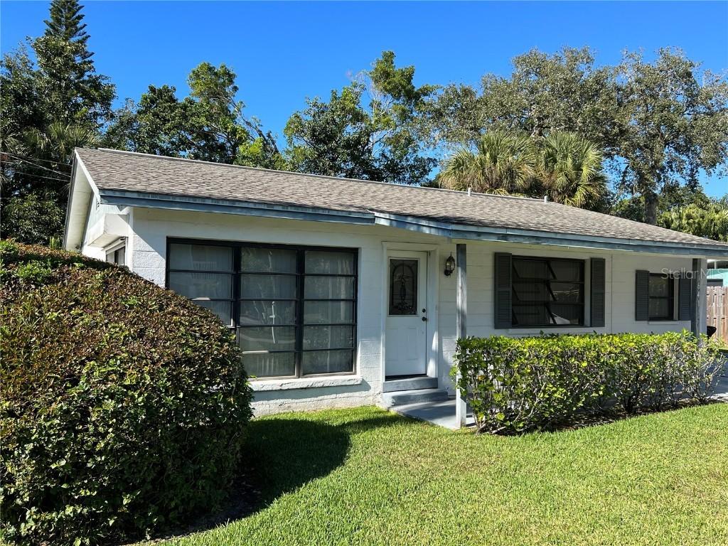 1641 Memory Ln., Sarasota, FL 34231